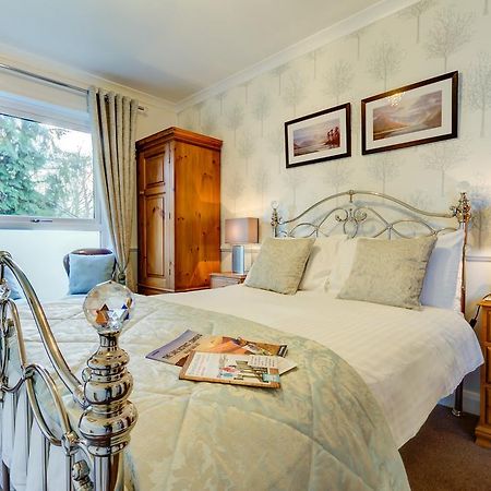 Meadfoot Guesthouse Room Only Accommodation For Adults ويندرمير المظهر الخارجي الصورة