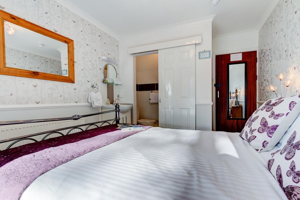 Meadfoot Guesthouse Room Only Accommodation For Adults ويندرمير المظهر الخارجي الصورة
