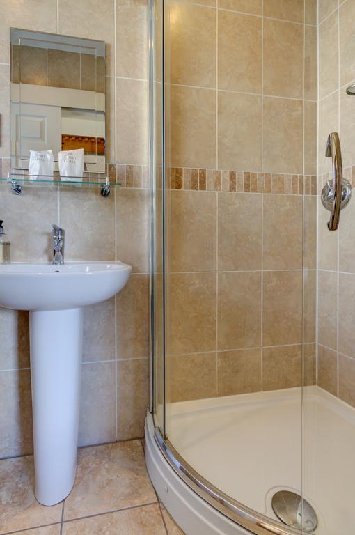 Meadfoot Guesthouse Room Only Accommodation For Adults ويندرمير المظهر الخارجي الصورة